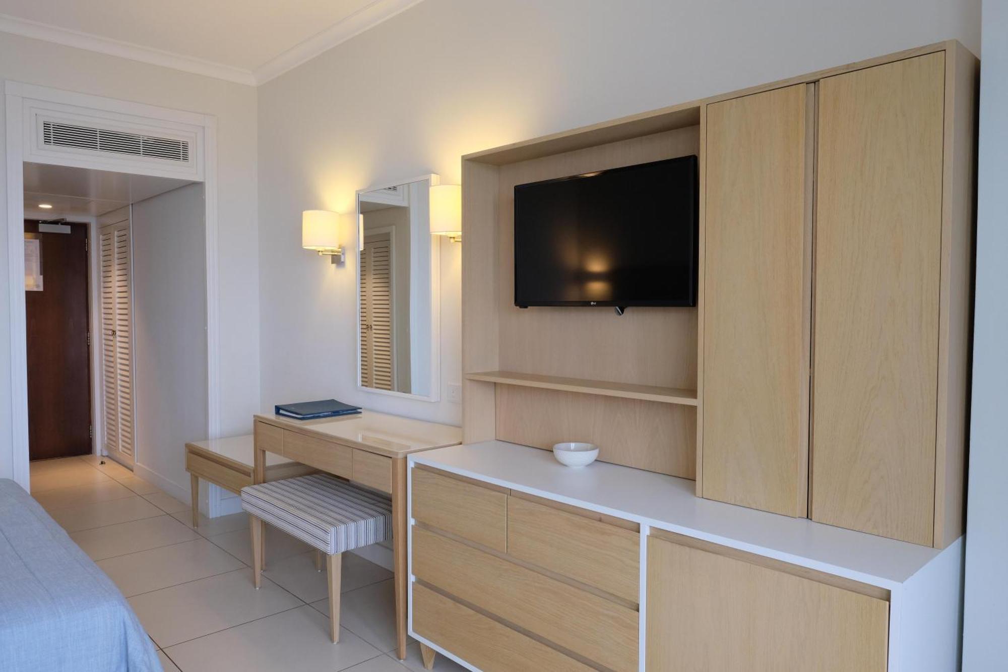Sunrise Beach Hotel プロタラス エクステリア 写真