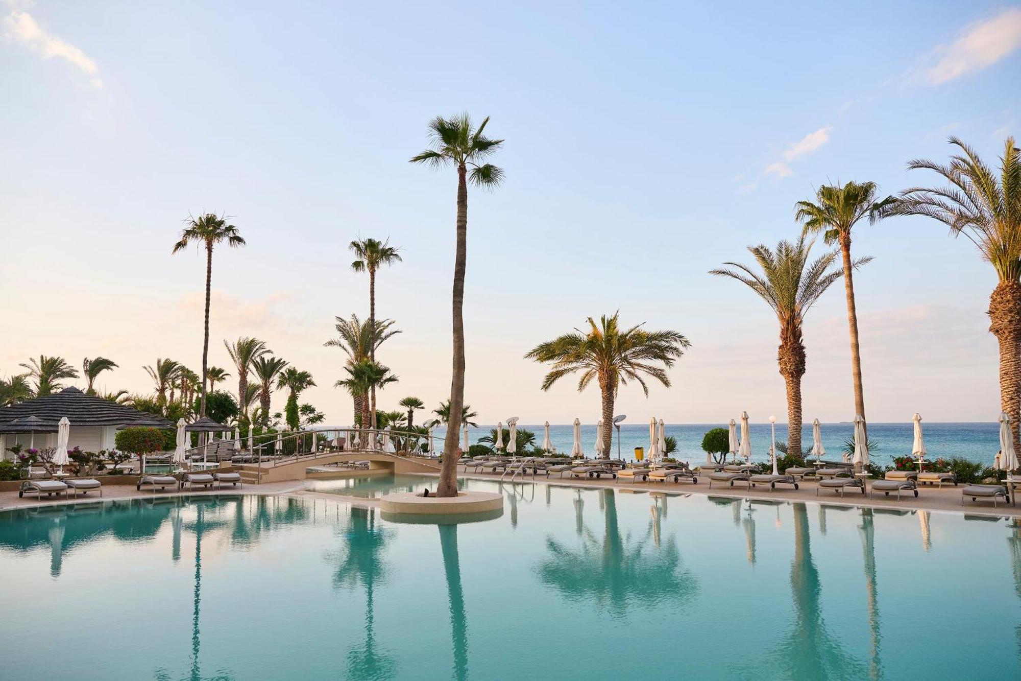 Sunrise Beach Hotel プロタラス エクステリア 写真