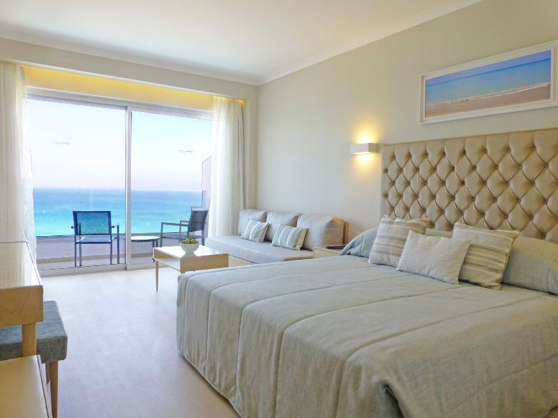 Sunrise Beach Hotel プロタラス エクステリア 写真